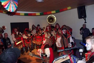 P1097608